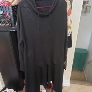 Long sleeve black top